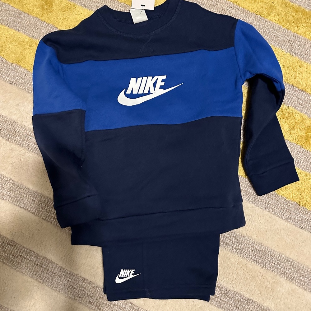 Nike Sweatshirt and Joggers Set Boys size S